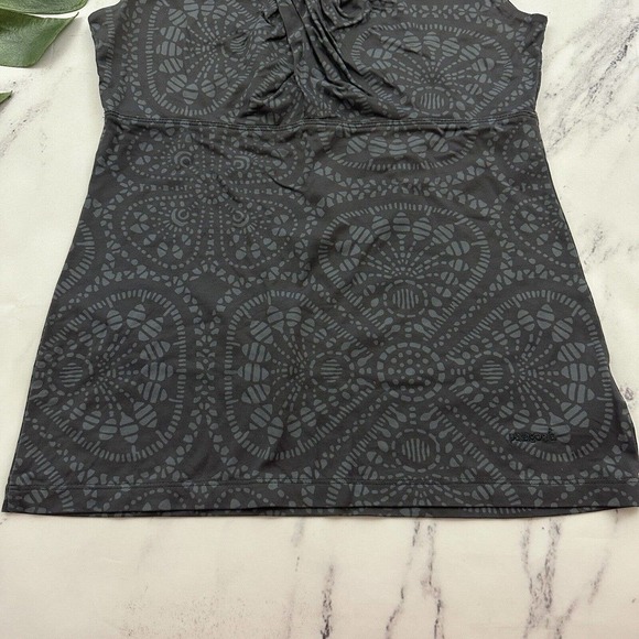 Patagonia Womens Bandha Tank Top Size M Gray Floral Stretch Scoop Neck - Picture 4 of 9